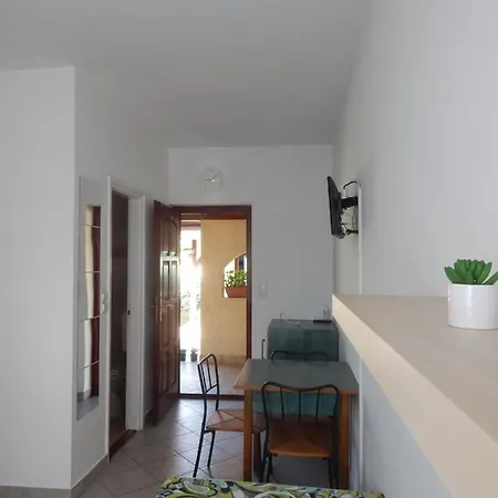 Holdfeny Vendeghaz Abádszalók