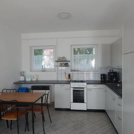 Holdfeny Vendeghaz Apartment Abadszalok