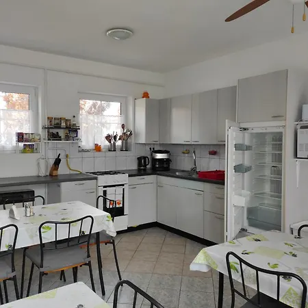 Apartment Holdfeny Vendeghaz *