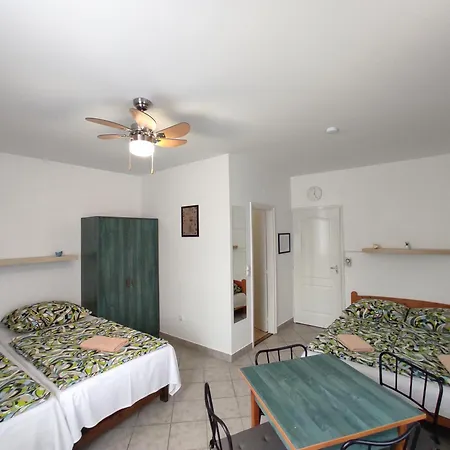 Holdfeny Vendeghaz Apartment