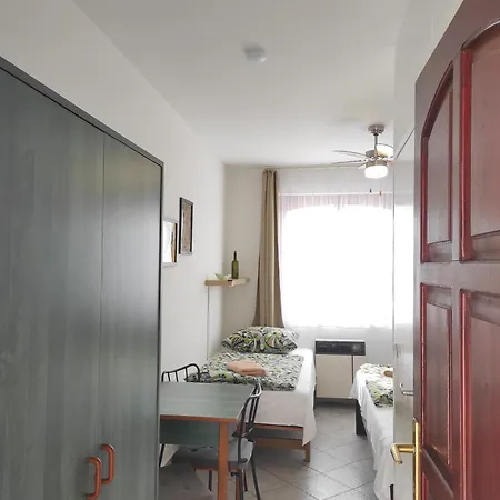 Apartment Holdfeny Vendeghaz Abadszalok